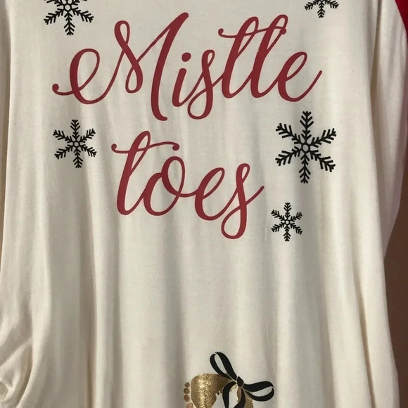 🤰🏻Maternity Christmas shirt, medium - Picture 2 of 5